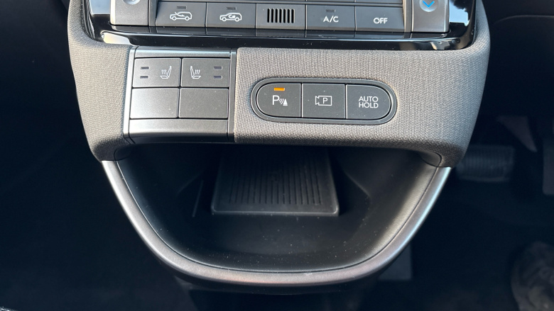 Hyundai INSTER 85kW 02 49kWh 5dr Auto Electric Hatchback